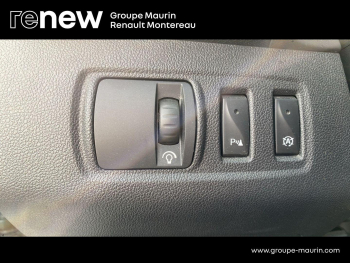 Photo 17 du bon plan RENAULT Clio 0.9 TCe 90ch energy Intens 5p occasion à 10990 €