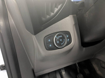 Photo 7 du bon plan FORD Transit Connect VUL L2 1.0E 100ch E85 Trend Business Nav occasion à 19990 €