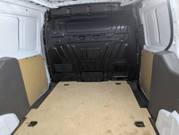 Photo 9 du bon plan FORD Transit Connect VUL L2 1.0E 100ch E85 Trend Business Nav occasion à 19990 €