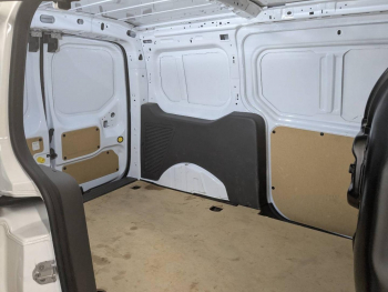 Photo 10 du bon plan FORD Transit Connect VUL L2 1.0E 100ch E85 Trend Business Nav occasion à 19990 €