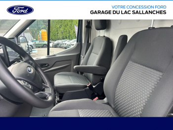 Photo 9 du bon plan FORD Transit 2T Fg VUL PE 350 L2H2 135 kW Batterie 75/68 kWh Trend Business occasion à 38590 €