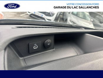 Photo 10 du bon plan FORD Transit 2T Fg VUL PE 350 L2H2 135 kW Batterie 75/68 kWh Trend Business occasion à 38590 €