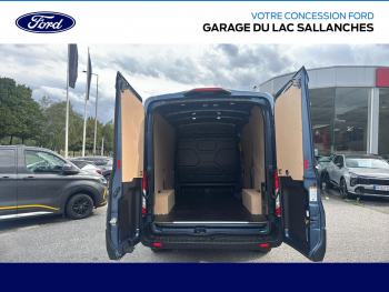 Photo 20 du bon plan FORD Transit 2T Fg VUL PE 350 L2H2 135 kW Batterie 75/68 kWh Trend Business occasion à 38590 €