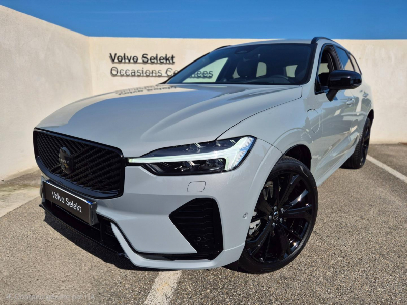 Bon plan VOLVO XC60 T6 Hybride Rechargeable 335ch Black Edition Geartronic 8 AWD occasion à 72990 €