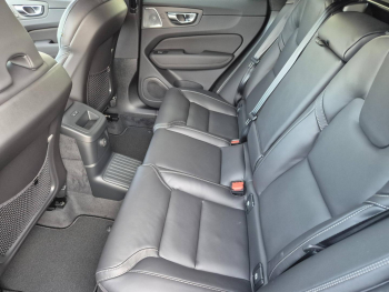 Photo 7 du bon plan VOLVO XC60 T6 Hybride Rechargeable 335ch Black Edition Geartronic 8 AWD occasion à 72990 €