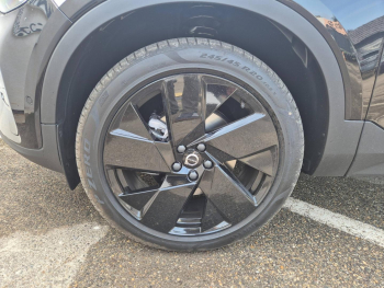 Photo 9 du bon plan VOLVO XC40 B3 163ch Black Edition DCT 7 occasion à 45990 €
