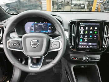 Photo 13 du bon plan VOLVO XC40 B3 163ch Black Edition DCT 7 occasion à 45990 €