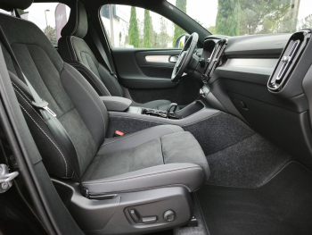 Photo 15 du bon plan VOLVO XC40 B3 163ch Black Edition DCT 7 occasion à 45990 €