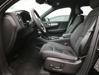 Photo 21 du bon plan VOLVO XC40 B3 163ch Black Edition DCT 7 occasion à 45990 €