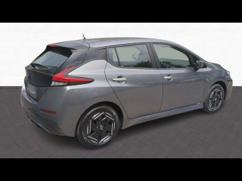Photo 4 du bon plan NISSAN Leaf 150ch 40kWh Acenta 22 occasion à 15999 €