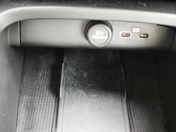 Photo 20 du bon plan VOLVO XC40 Recharge 231ch Start EDT occasion à 27990 €