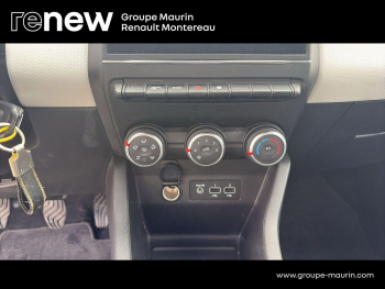 Photo 32 du bon plan RENAULT Clio 1.0 TCe 90ch Evolution occasion à 12150 €