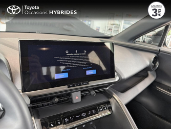 Photo 15 du bon plan TOYOTA C-HR 2.0 Hybride Rechargeable 225ch Graphic MY26 occasion à 37490 €