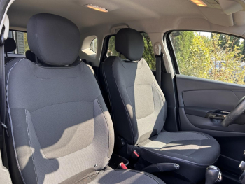 Photo 14 du bon plan RENAULT Captur 1.2 TCe 120ch Intens EDC occasion à 9850 €