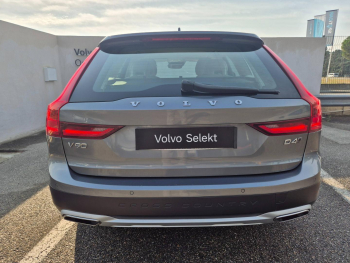 Photo 8 du bon plan VOLVO V90 Cross Country D4 AWD 190ch Pro Geartronic occasion à 32990 €