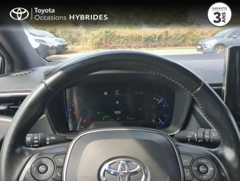 Photo 13 du bon plan TOYOTA Corolla 122h Design occasion à 15990 €
