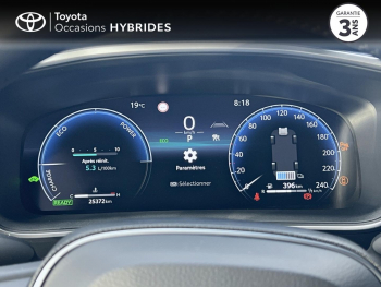 Photo 14 du bon plan TOYOTA Corolla Touring Spt 1.8 140ch Design MY25 occasion à 27990 €