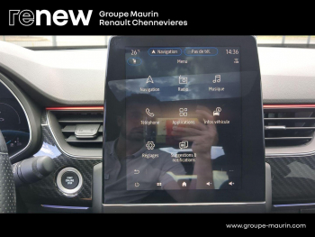 Photo 25 du bon plan RENAULT Arkana 1.6 E-Tech hybride 145ch RS Line Fast Track occasion à 21999 €