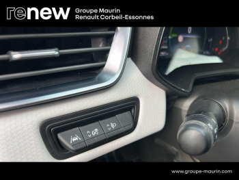 Photo 16 du bon plan RENAULT Clio 1.6 E-Tech hybride 145ch Techno occasion à 15390 €