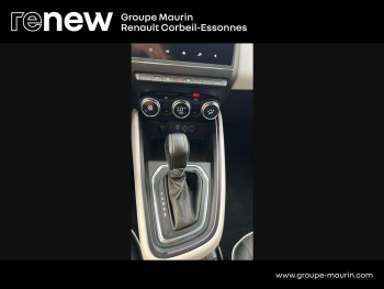 Photo 19 du bon plan RENAULT Clio 1.6 E-Tech hybride 145ch Techno occasion à 15390 €