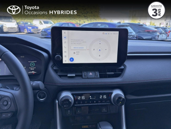 Photo 15 du bon plan TOYOTA RAV4 2.5 Hybride Rechargeable 306ch Design Business AWD-i MY25 occasion à 49990 €