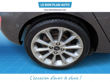 Photo 12 du bon plan FORD Fiesta 1.0 EcoBoost 125ch Stop&Start Vignale 5p Euro6.2 occasion à 10480 €