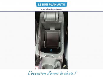 Photo 34 du bon plan FORD Fiesta 1.0 EcoBoost 125ch Stop&Start Vignale 5p Euro6.2 occasion à 10480 €