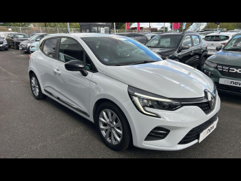 Photo 3 du bon plan RENAULT Clio 1.6 E-Tech hybride 145ch Evolution occasion à 16490 €