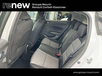 Photo 12 du bon plan RENAULT Clio 1.6 E-Tech hybride 145ch Evolution occasion à 16490 €