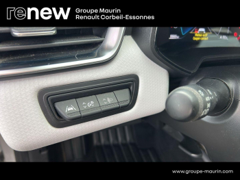 Photo 16 du bon plan RENAULT Clio 1.6 E-Tech hybride 145ch Evolution occasion à 16490 €
