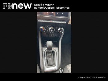 Photo 19 du bon plan RENAULT Clio 1.6 E-Tech hybride 145ch Evolution occasion à 16490 €