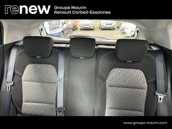 Photo 22 du bon plan RENAULT Clio 1.6 E-Tech hybride 145ch Evolution occasion à 16490 €