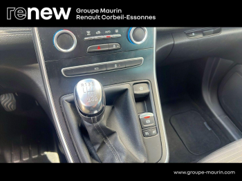 Photo 16 du bon plan RENAULT Scenic 1.7 Blue dCi 120ch Intens occasion à 14490 €