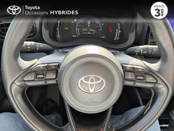 Photo 13 du bon plan TOYOTA Yaris 116h Design 5p MC24 occasion à 20990 €