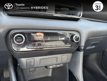 Photo 21 du bon plan TOYOTA Yaris 116h Design 5p MC24 occasion à 20990 €
