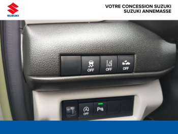 Photo 15 du bon plan SUZUKI Swift 1.2 Hybrid 83ch Pack AllGrip occasion à 18490 €
