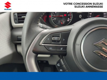 Photo 16 du bon plan SUZUKI Swift 1.2 Hybrid 83ch Pack AllGrip occasion à 18490 €