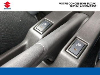 Photo 22 du bon plan SUZUKI Swift 1.2 Hybrid 83ch Pack AllGrip occasion à 18490 €