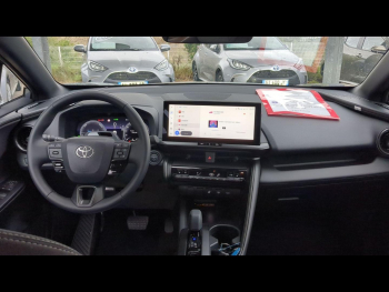 Photo 12 du bon plan TOYOTA C-HR 2.0 Hybride Rechargeable 225ch Graphic MY26 occasion à 37600 €