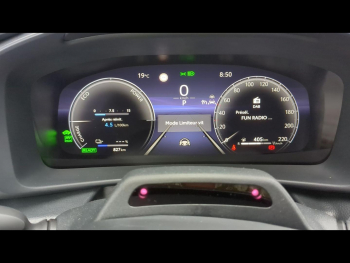 Photo 13 du bon plan TOYOTA C-HR 2.0 Hybride Rechargeable 225ch Graphic MY26 occasion à 37600 €