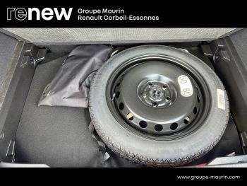Photo 14 du bon plan RENAULT Captur 1.6 E-Tech full hybrid 145ch esprit Alpine occasion à 24980 €