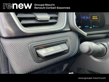 Photo 20 du bon plan RENAULT Captur 1.6 E-Tech full hybrid 145ch esprit Alpine occasion à 24980 €