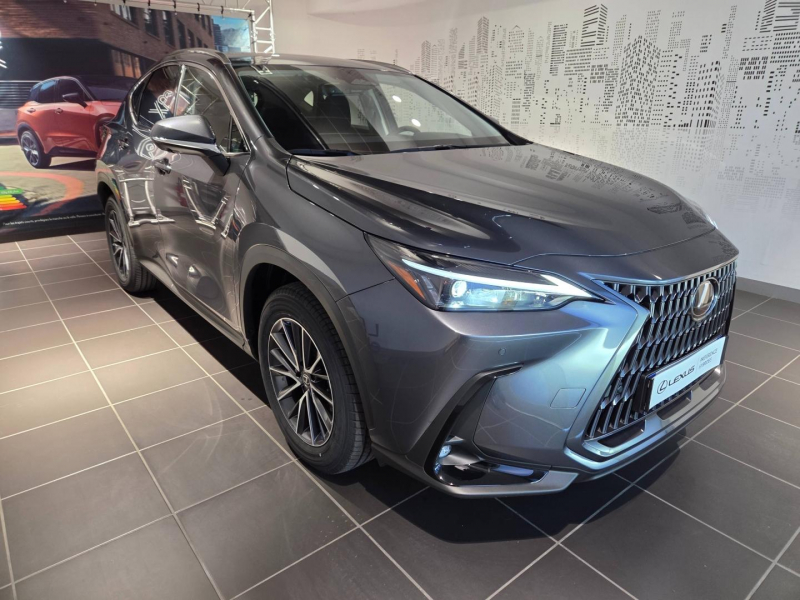 Bon plan LEXUS NX 450h+ Luxe 4WD occasion à 44990 €