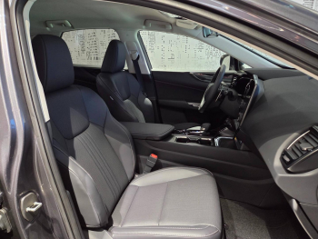 Photo 10 du bon plan LEXUS NX 450h+ Luxe 4WD occasion à 44990 €