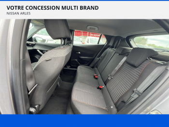 Photo 14 du bon plan PEUGEOT 2008 1.2 PureTech 100ch S&S Active Pack occasion à 12990 €