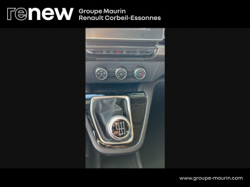 Photo 21 du bon plan RENAULT Kangoo 1.5 Blue dCi 95ch Zen occasion à 18900 €