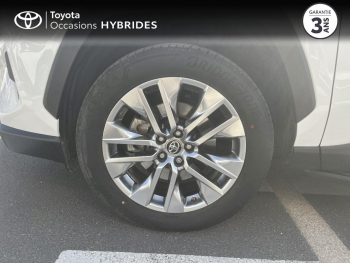 Photo 16 du bon plan TOYOTA RAV4 2.5 Hybride 218ch Lounge 2WD MY24 occasion à 39990 €