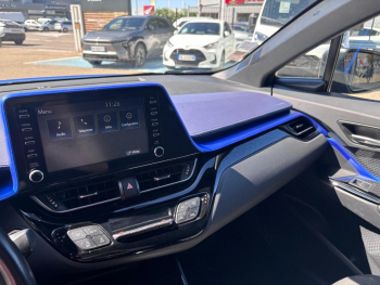 Photo 5 du bon plan TOYOTA C-HR 122h Graphic 2WD E-CVT MY20 occasion à 17690 €