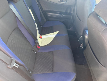 Photo 8 du bon plan TOYOTA C-HR 122h Graphic 2WD E-CVT MY20 occasion à 17690 €