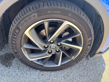 Photo 9 du bon plan TOYOTA C-HR 122h Graphic 2WD E-CVT MY20 occasion à 17690 €